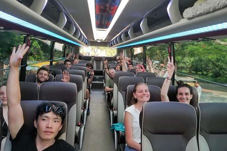 Du khách tận hưởng sự thoải mái, nạp đầy năng lượng cho chuyến du lịch Cát Bà từ Nam Định