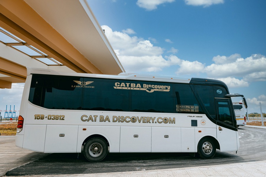 xe bus Cát Bà Discovery tuyến Hà Nội - Cát Bà