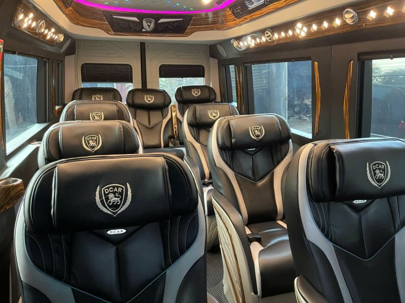 Limousine 11-seater from Ninh Binh to Ha Noi